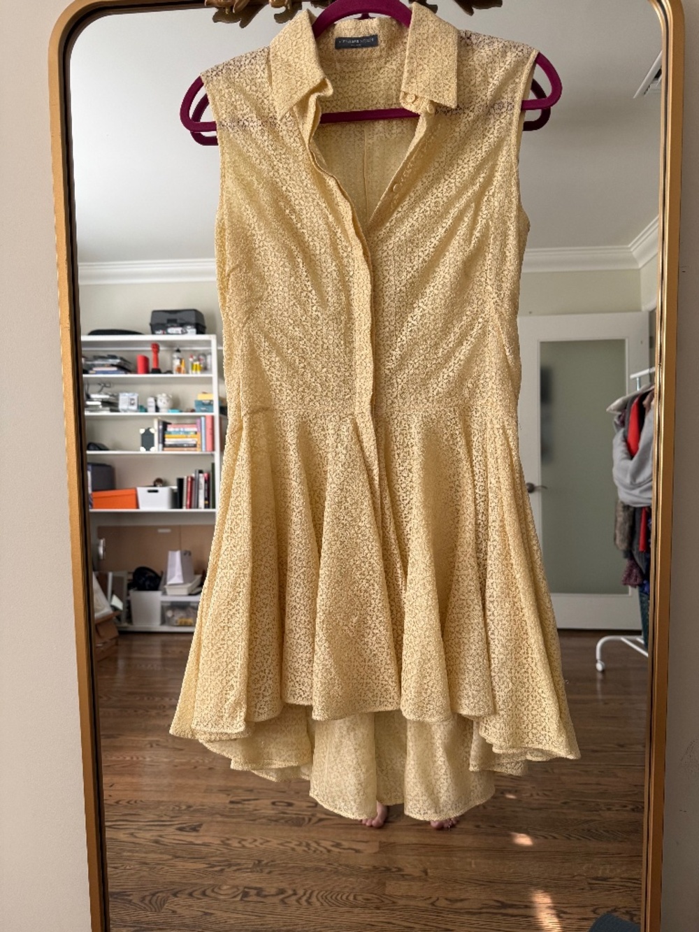 New- Never worn Alexander McQueen Lace Dress – Made in Italy – IT 44